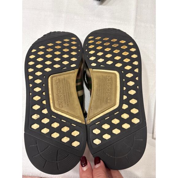 Adidas NMD R1 STAR WARS PRINCESS LEIA Women's Running Camo Shoes FW2280 Size 9 - Picture 5 of 8